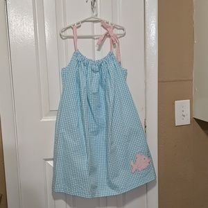 Girl's dress